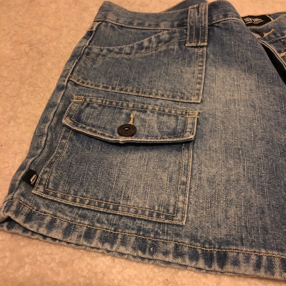Denim shorts Size 9/10 from Quizz New York NWT - Picture 5 of 7